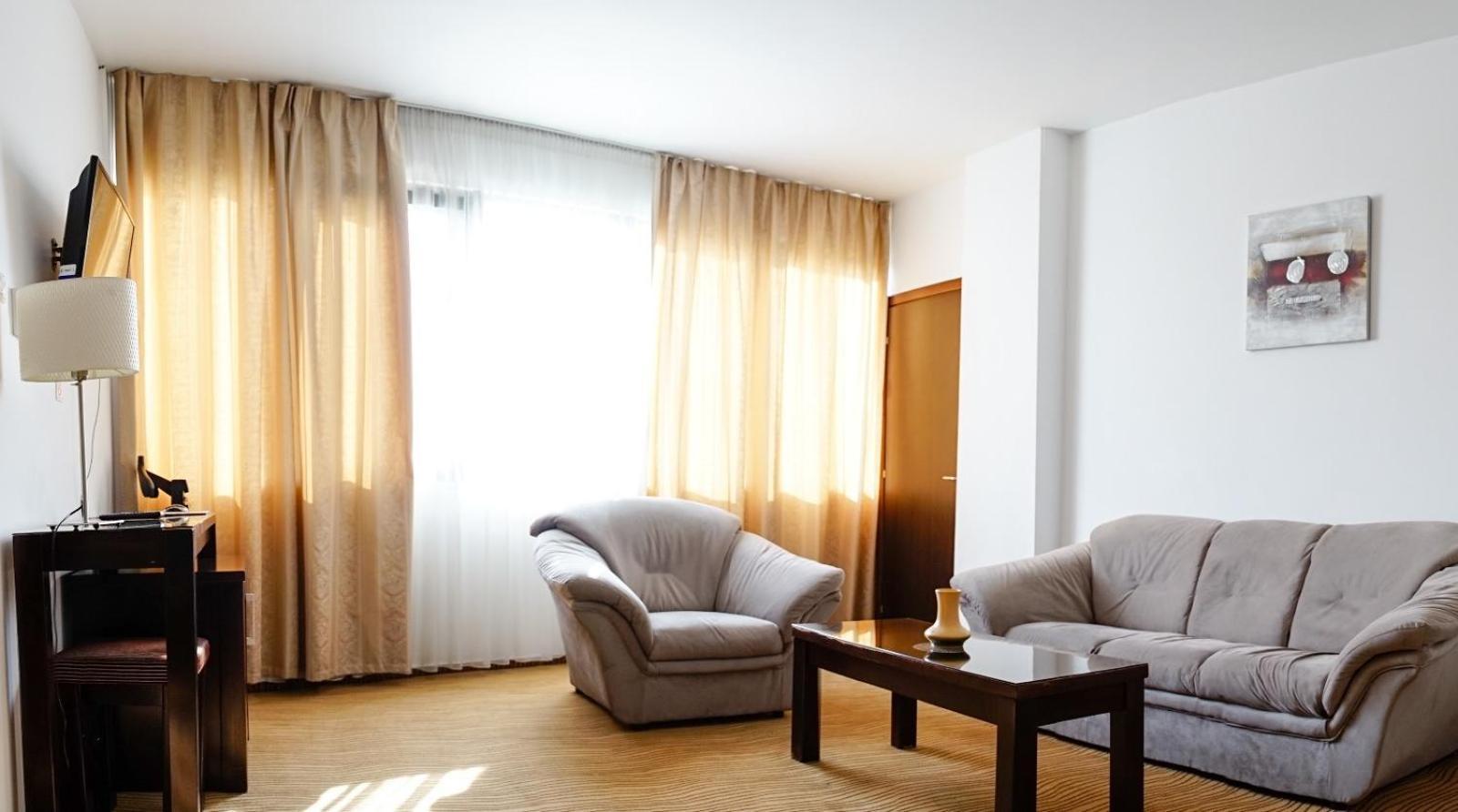 Hotel Criss Бухарест Экстерьер фото